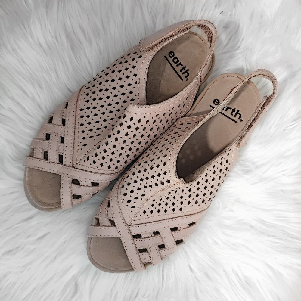 Earth Pisa Galli Wedge Peep Toe Sandals Dusty Pink